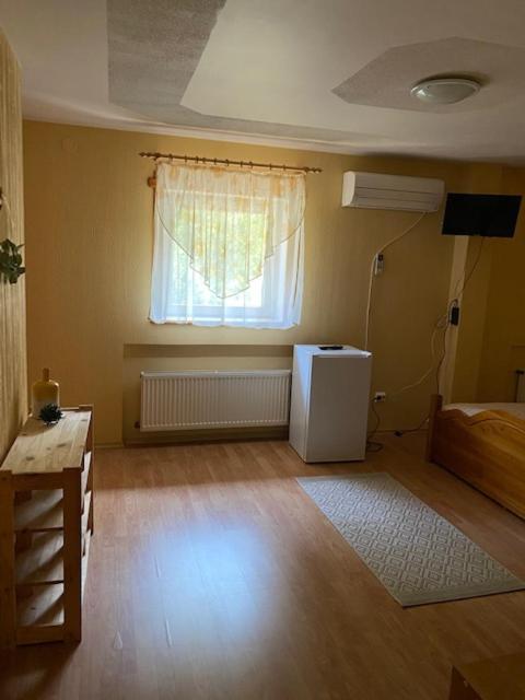 Kuru Guest House Eksteriør billede